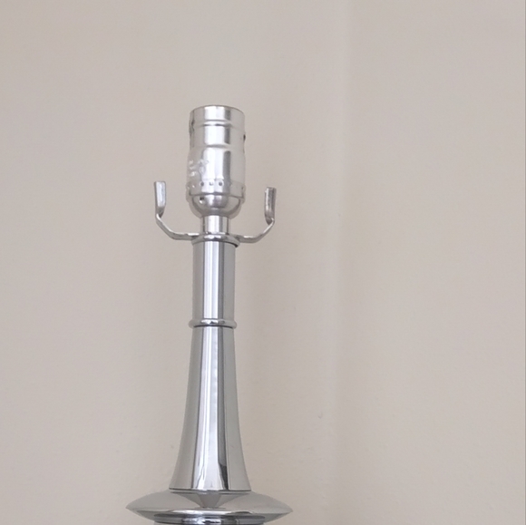 Table Lamp - Picture 4 of 5